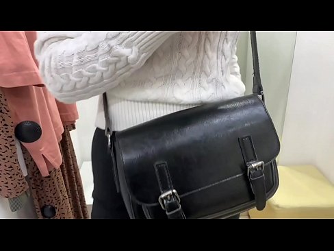 ❤️ Публичная мастурбация молоденькой сучки ФералБерри с дилдо в примерочной ❤️❌ Качественное порно на нашем сайте slowheat.top ❤